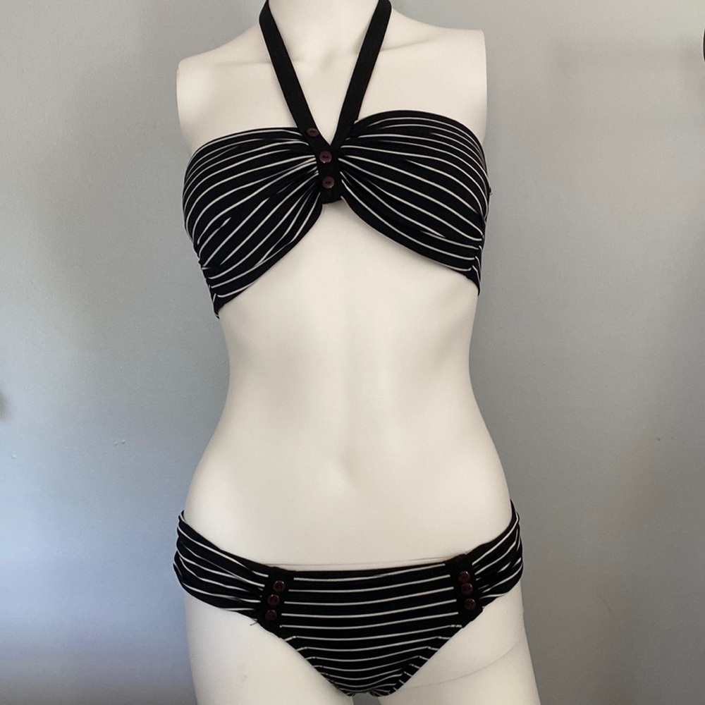 ROBIN PICCONE Bikini. Medium top small bottom. Black/white stripes Button detail